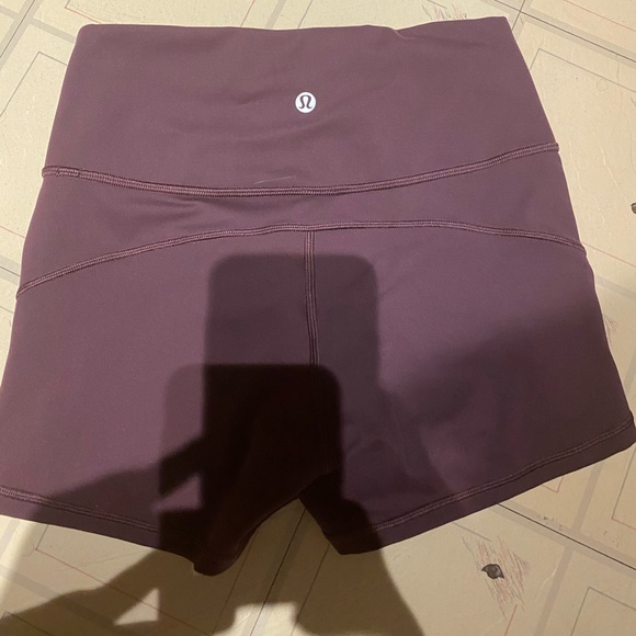 Lululemon in movement shorts - Picture 2 of 5